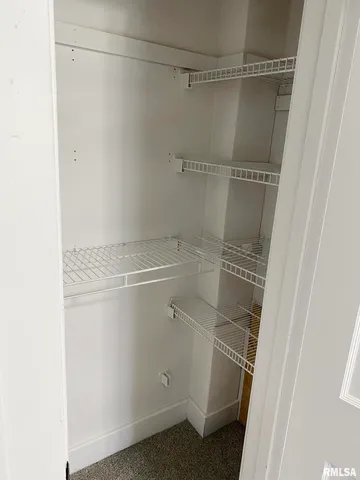 $1,895 | 303 Central Street, Washington, IL 61571