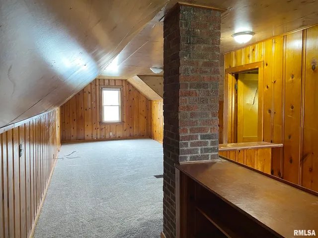 $1,895 | 303 Central Street, Washington, IL 61571