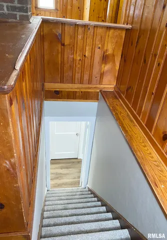 $1,895 | 303 Central Street, Washington, IL 61571