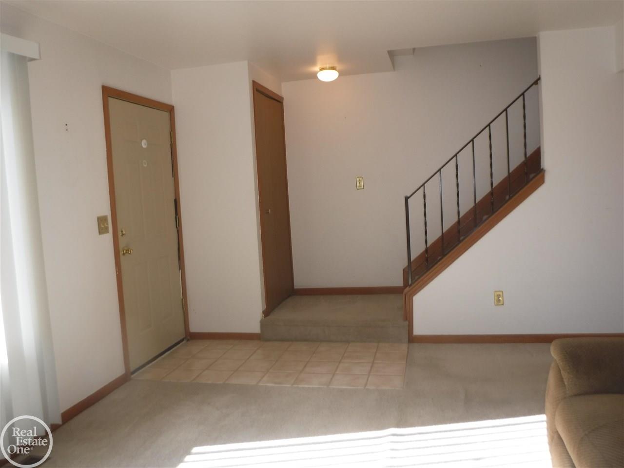 48582 Sugarbush Road, Unit #62 BUILDING #5 New Baltimore, MI 48047 - Photo 4 of 29 Gallery Image 4