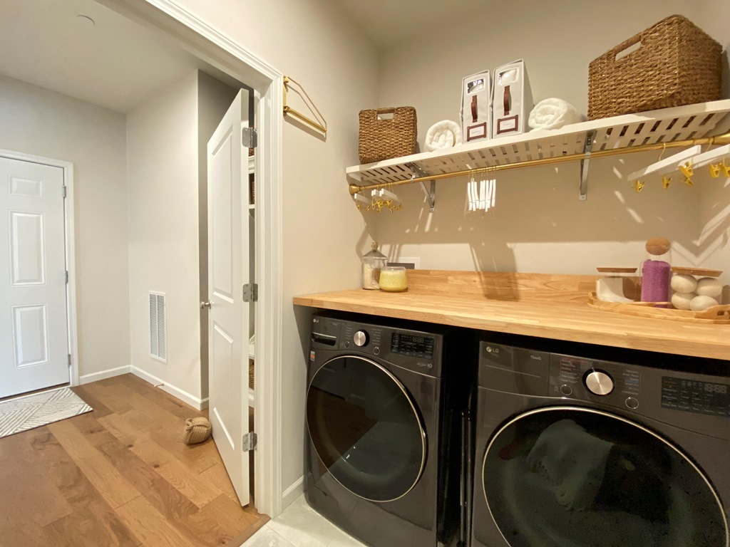 1275 Josiah Road Naperville, IL 60563 - Photo 37 of 61 Gallery Image 37