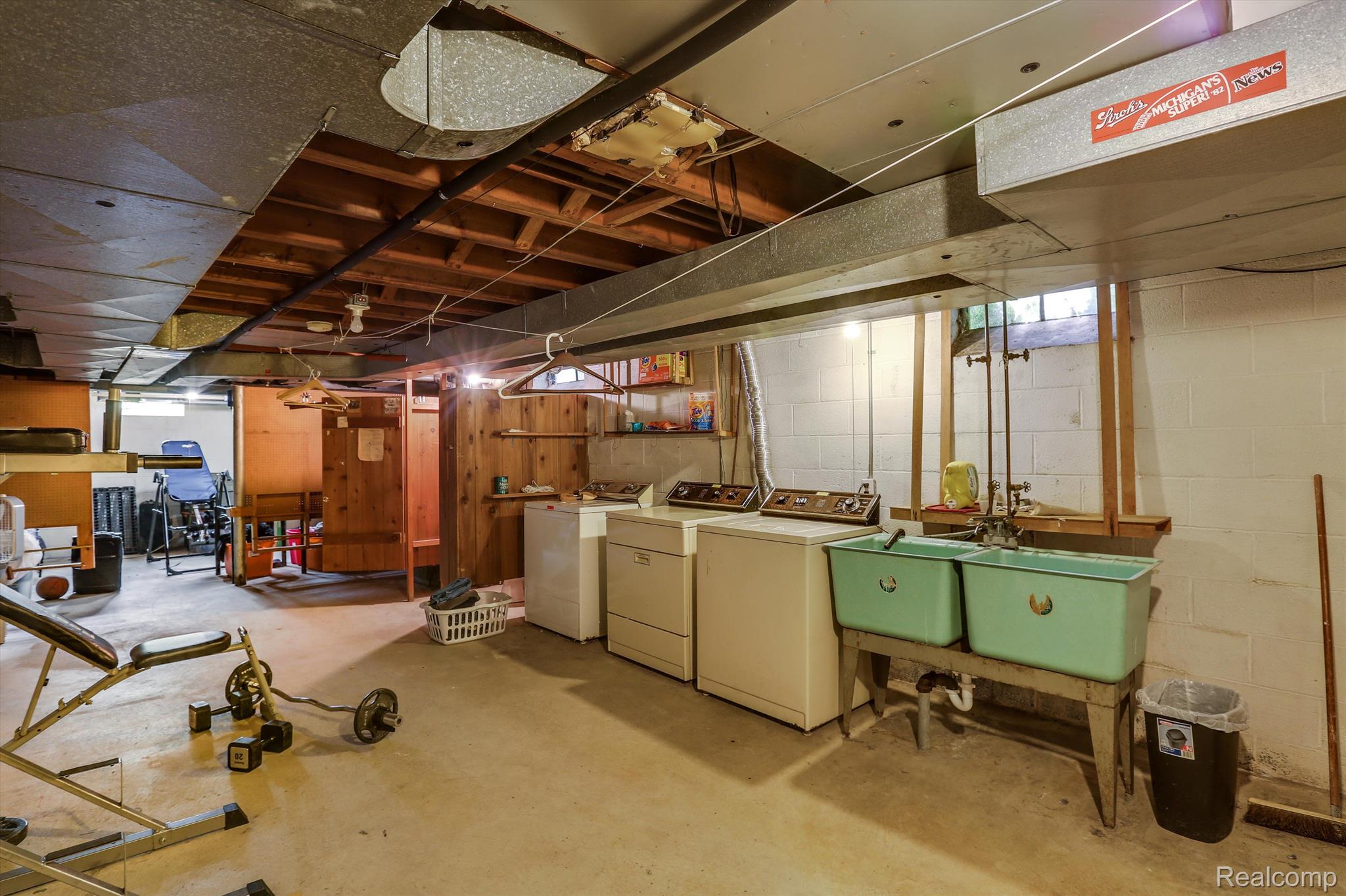 834 Harcourt Road Grosse Pointe, MI 48230 - Photo 27 of 30 Each unit sep. storage/Laundry/bonus toilet
