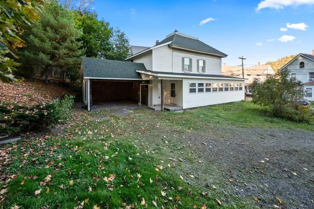 $224,000 | 89 Pearl Street, St. Johnsbury, VT 05819
