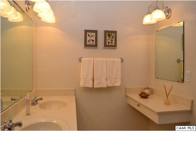 1715 Meadowbrook Heights Road Charlottesville, VA 22901 - Photo 16 of 23 Full bath room adjoining this bedroom has been completely renovated.