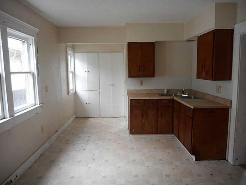 305 East Northern Avenue Springfield, OH 45503 - Photo 6 of 10