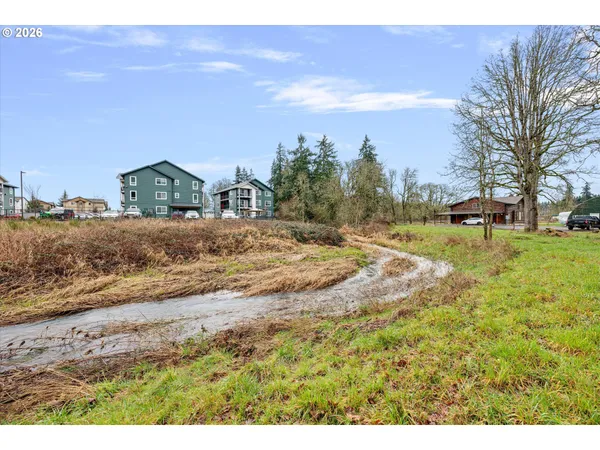 $250,000 | Ona Way, Molalla, OR 97038