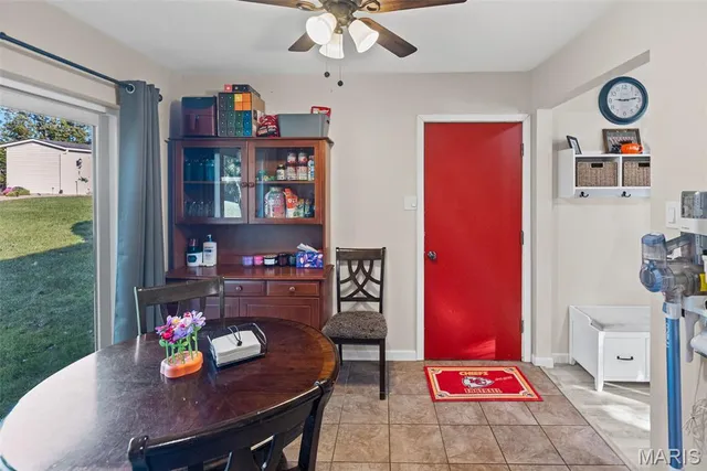 $275,000 | 107 Parkwood Drive, Waterloo, IL 62298