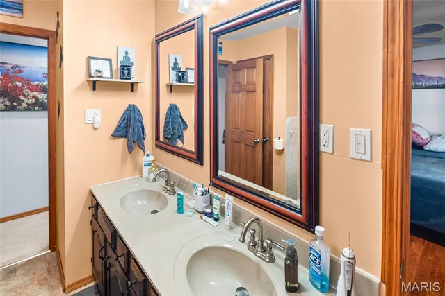 $275,000 | 107 Parkwood Drive, Waterloo, IL 62298