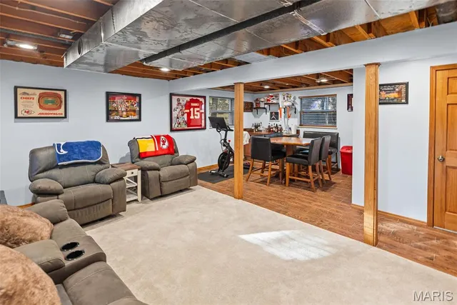 $275,000 | 107 Parkwood Drive, Waterloo, IL 62298