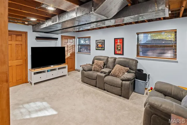 $275,000 | 107 Parkwood Drive, Waterloo, IL 62298