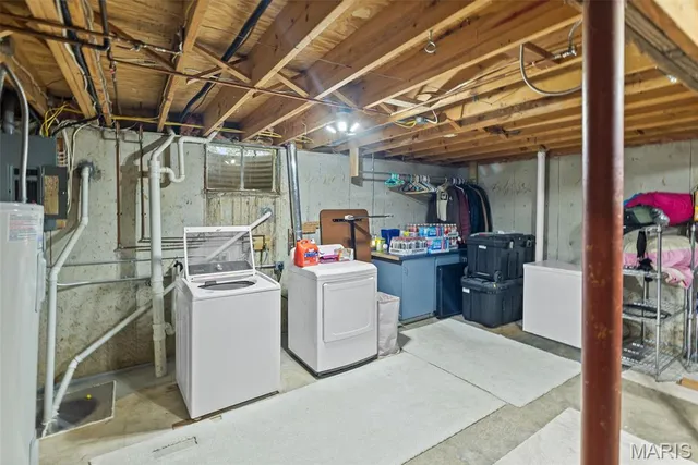 $275,000 | 107 Parkwood Drive, Waterloo, IL 62298