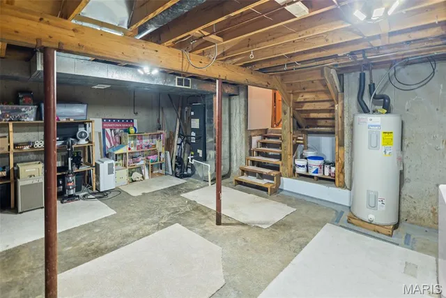 $275,000 | 107 Parkwood Drive, Waterloo, IL 62298