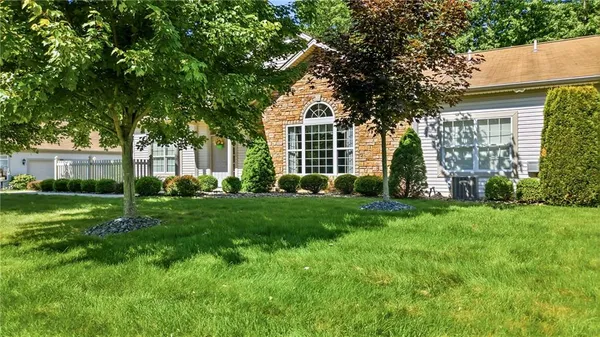$299,000 | 246 Stonegate Boulevard, Hermitage, PA 16148