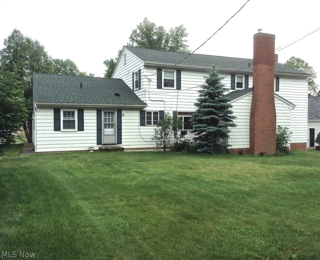 2063 Burlington Road Akron, OH 44313 - Photo 24 of 24 Private backyard.
