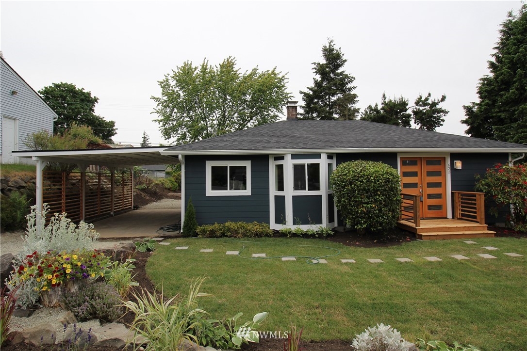 623 Southwest 107th Street Seattle, WA 98146 - Photo 2 of 25 Gallery Image 2