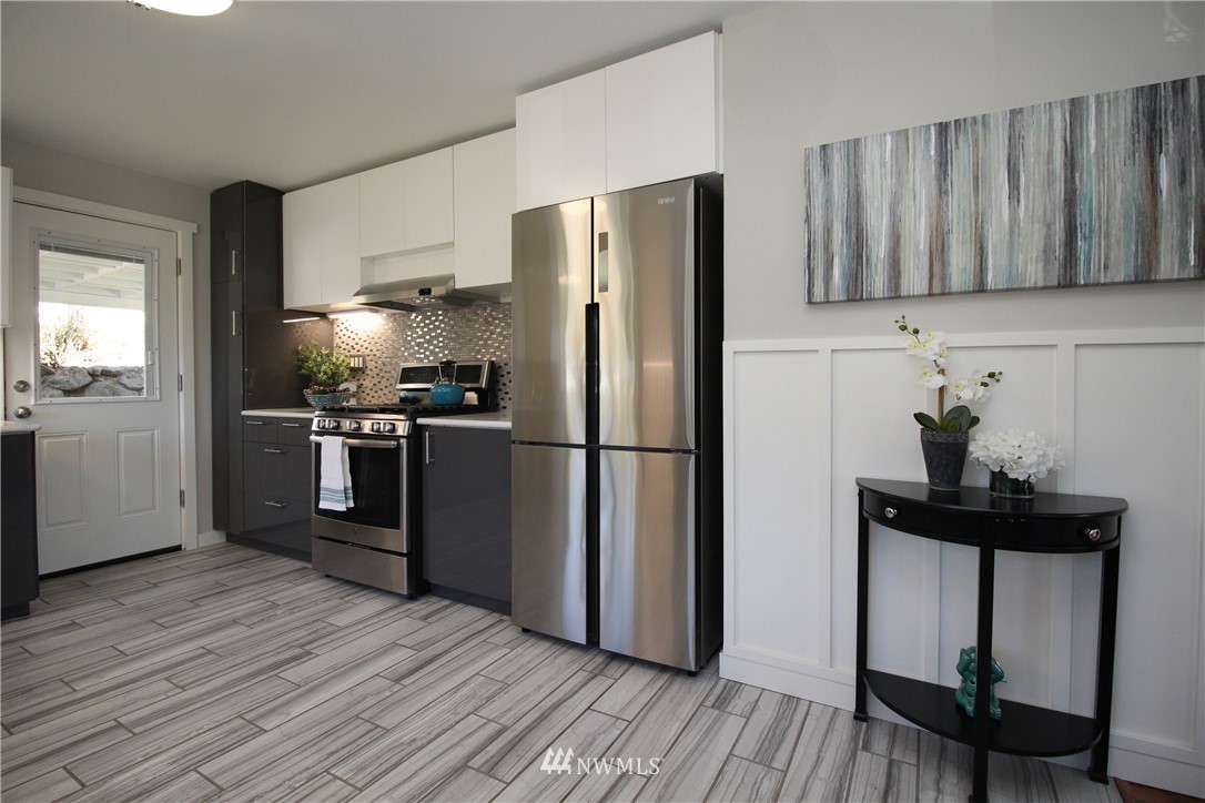 623 Southwest 107th Street Seattle, WA 98146 - Photo 12 of 25 Gallery Image 12