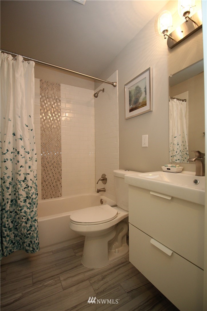 623 Southwest 107th Street Seattle, WA 98146 - Photo 18 of 25 Gallery Image 18