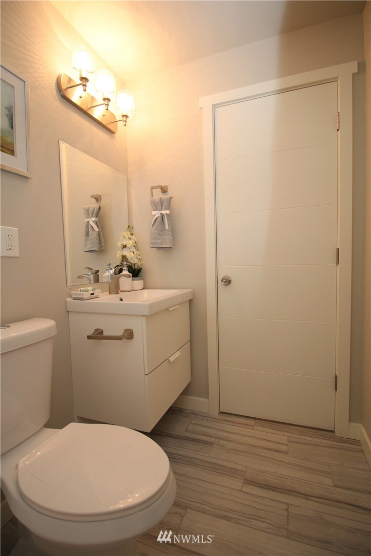 623 Southwest 107th Street Seattle, WA 98146 - Photo 19 of 25 Gallery Image 19
