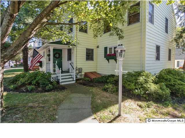 522 River Road Fair Haven, NJ 07704 - Photo 1 of 19 Primary Photo