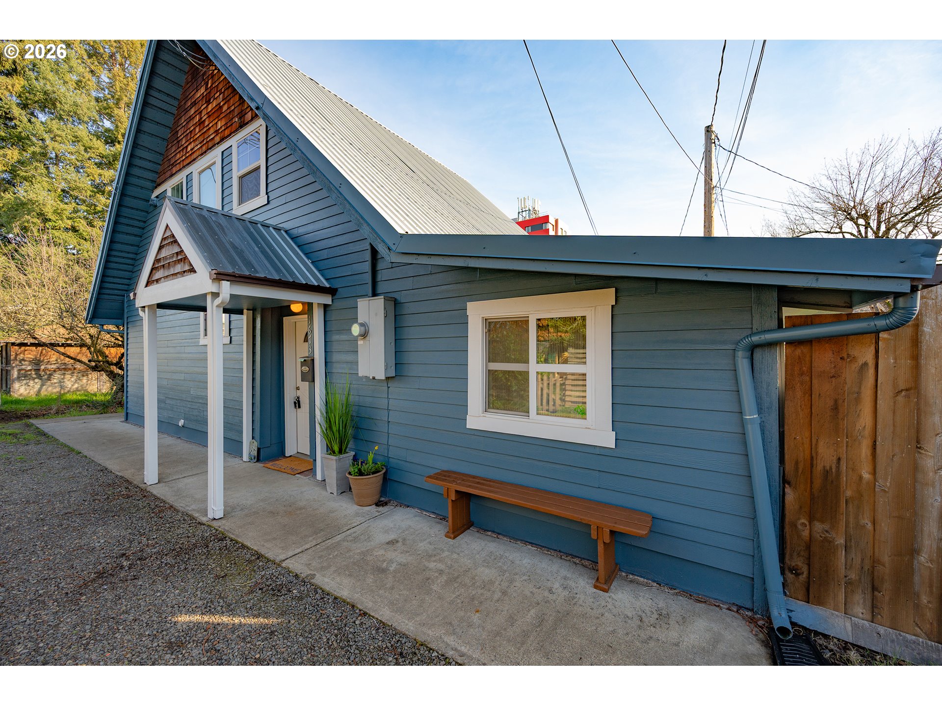 1673 Olive Alley Eugene, OR 97401 - Photo 2 of 41