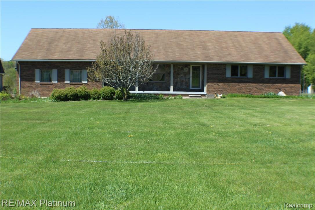 7961 Parshallville Road Fenton, MI 48430 - Photo 2 of 30 IMG_0368.JPG