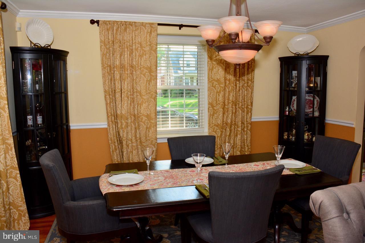 943 Sara Drive Springfield, PA 19064 - Photo 10 of 36