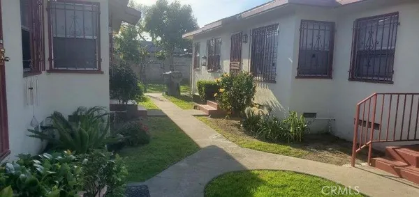 $1,190,000 | 12063-12067 Peach Street, Lynwood, CA 90262