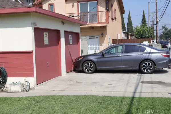 $1,190,000 | 12063-12067 Peach Street, Lynwood, CA 90262