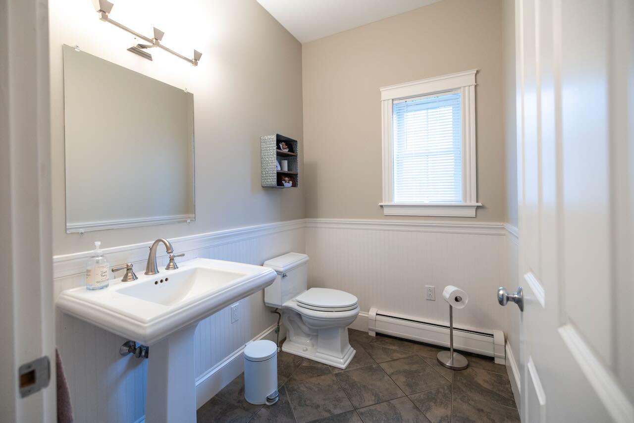 18 Victoria Lane Windham, ME 04062 - Photo 12 of 41 1018VictoriaLn-4470