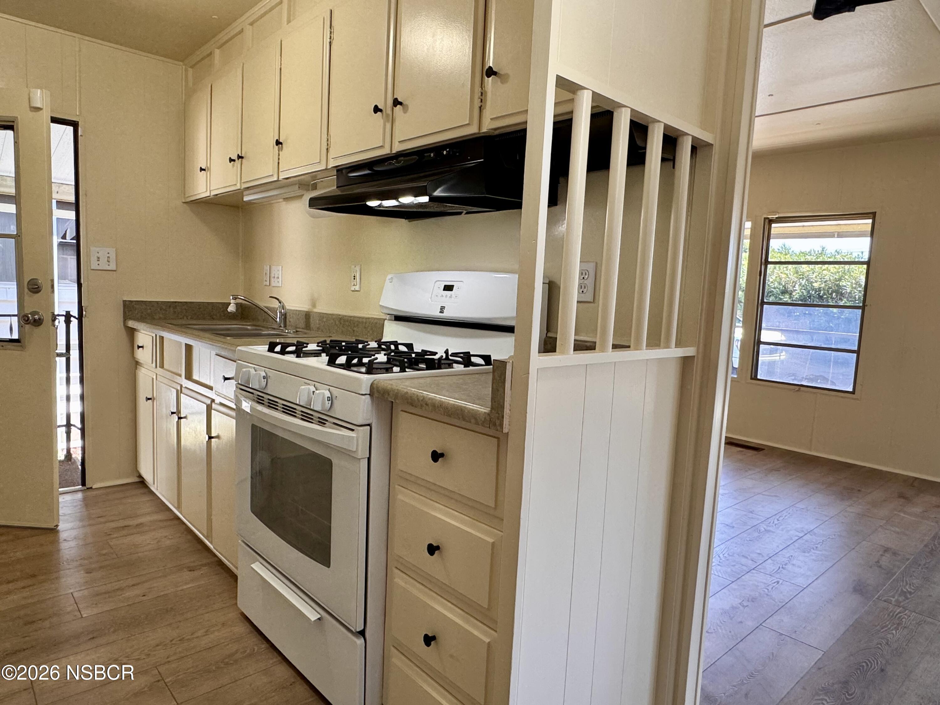3210 Santa Maria Way, Unit 2 Santa Maria, CA 93455 - Photo 4 of 20 IMG_6469