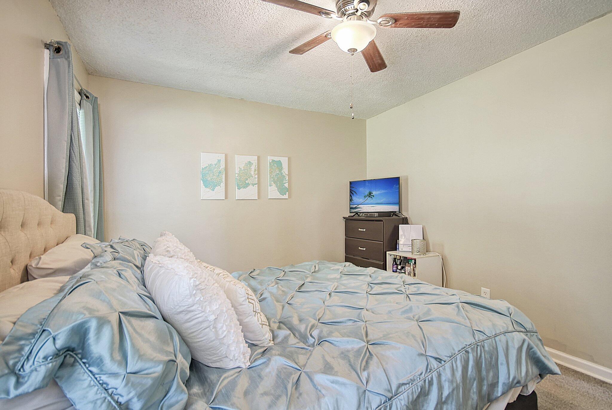 345 Oxford Road Ladson, SC 29456 - Photo 12 of 23 30-web-or-mls-CREM_345 Oxford_030