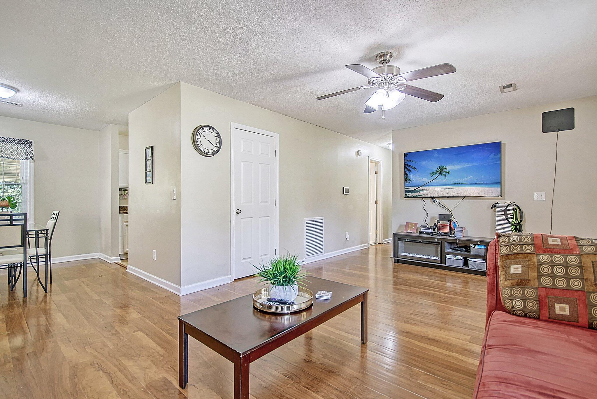 345 Oxford Road Ladson, SC 29456 - Photo 3 of 23 15-web-or-mls-CREM_345 Oxford_015