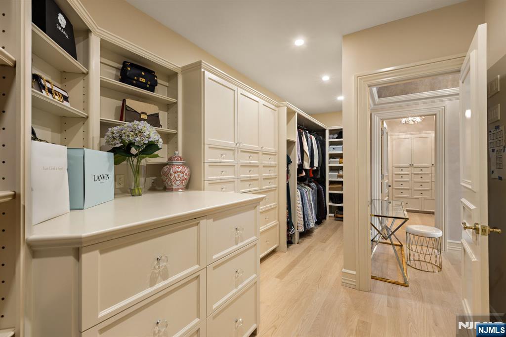 23 Hunter Ridge Woodcliff Lake, NJ 07677 - Photo 24 of 46 Gallery Image 24