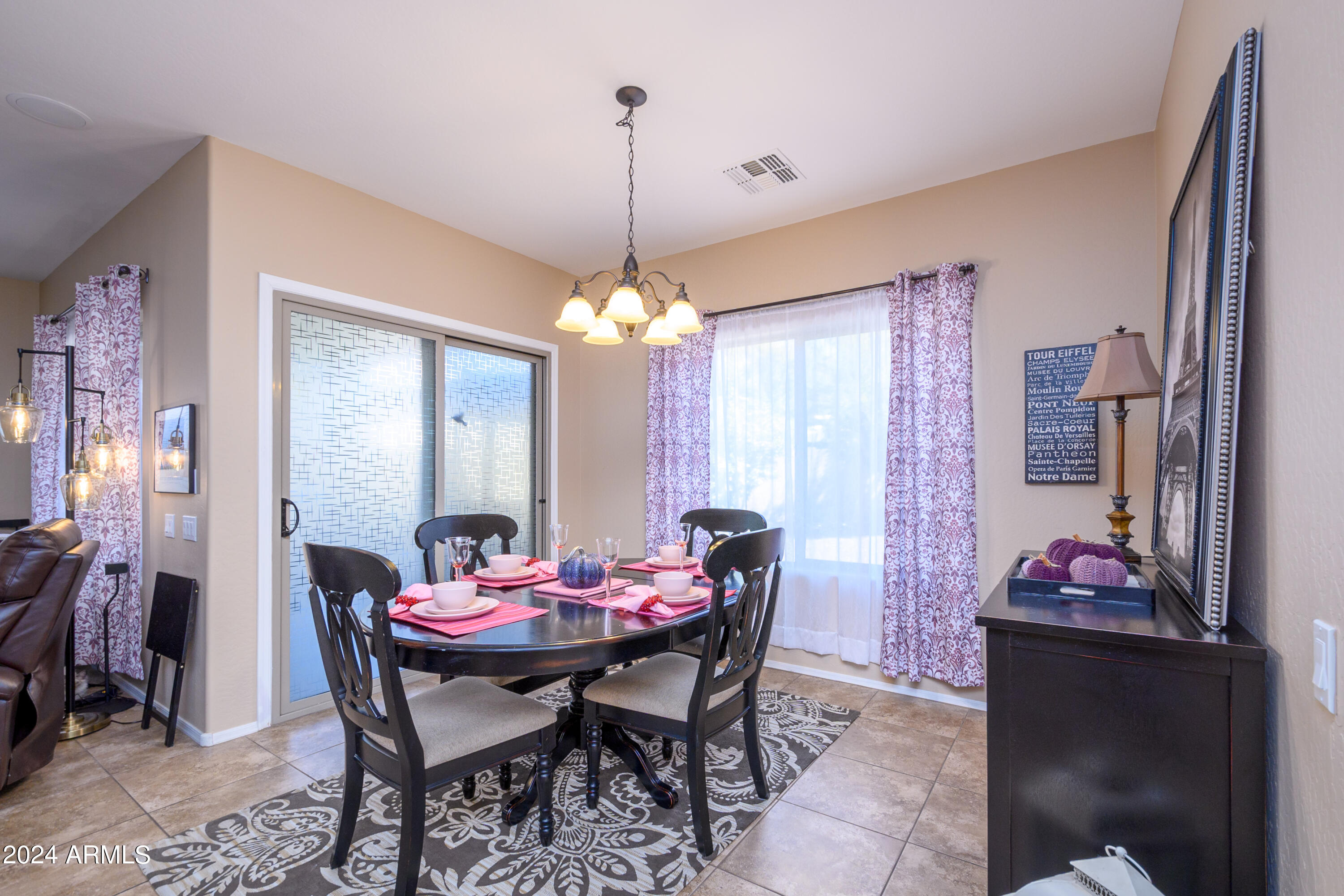 5422 West Parsons Road Phoenix, AZ 85083 - Photo 14 of 33 Separate dining area