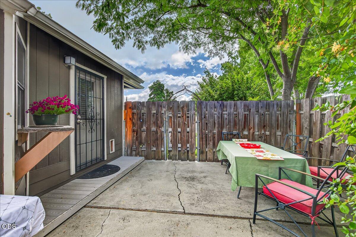 331 Mae Street Medford, OR 97504 - Photo 24 of 26