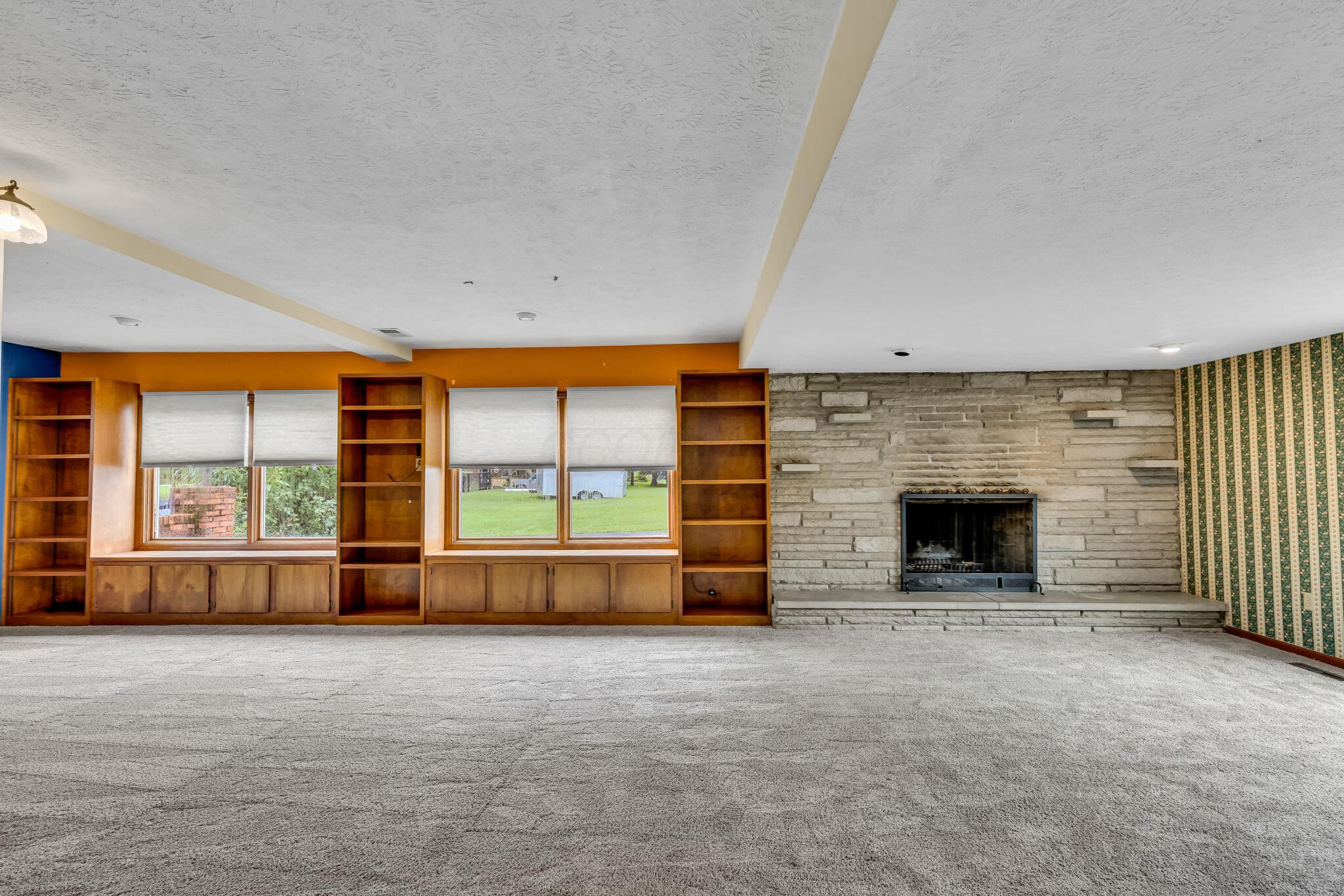 7974 Big Walnut Road Westerville, OH 43082 - Photo 8 of 34 Family Room