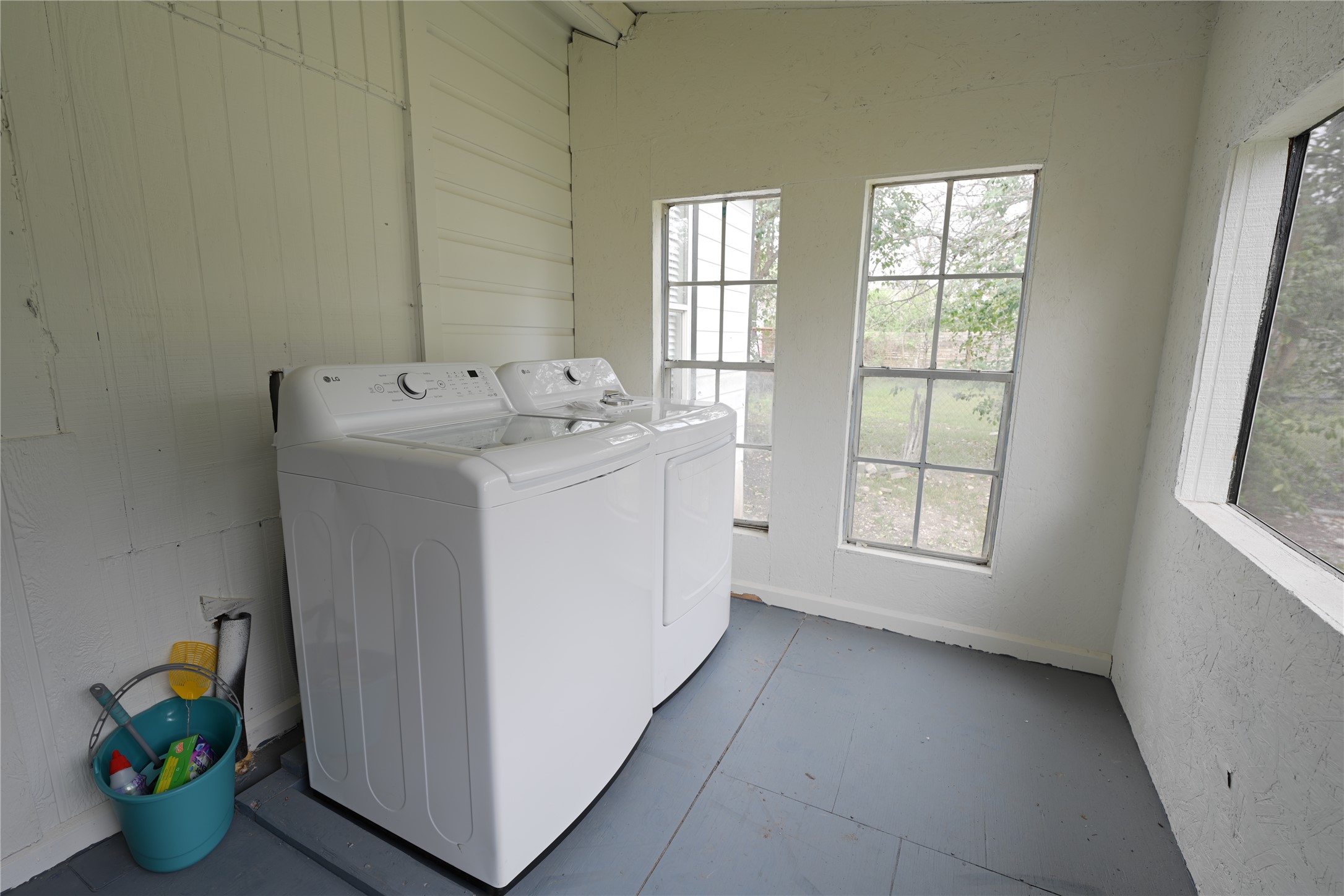 2311 South 3rd Street Austin, TX 78704 - Photo 12 of 14 Dedicated laundry in back porch