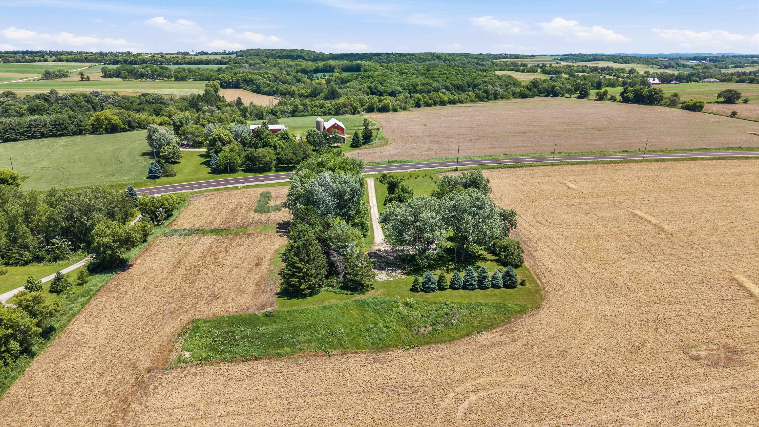N4779 Highway 67 Iron Ridge, WI 53035 - Photo 39 of 40