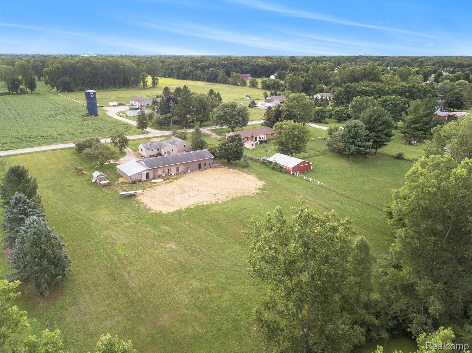 5385 North Nicholson Road Fowlerville, MI 48836 - Photo 32 of 38 DJI_0410.jpg