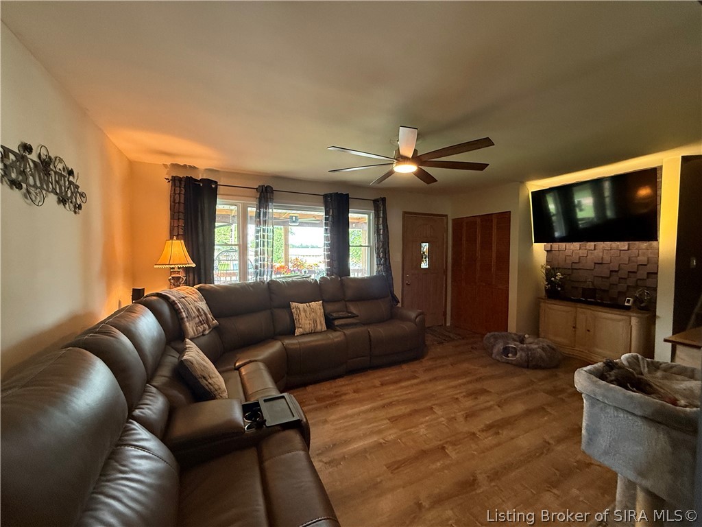 116 Bruce Street Salem, IN 47167 - Photo 15 of 71