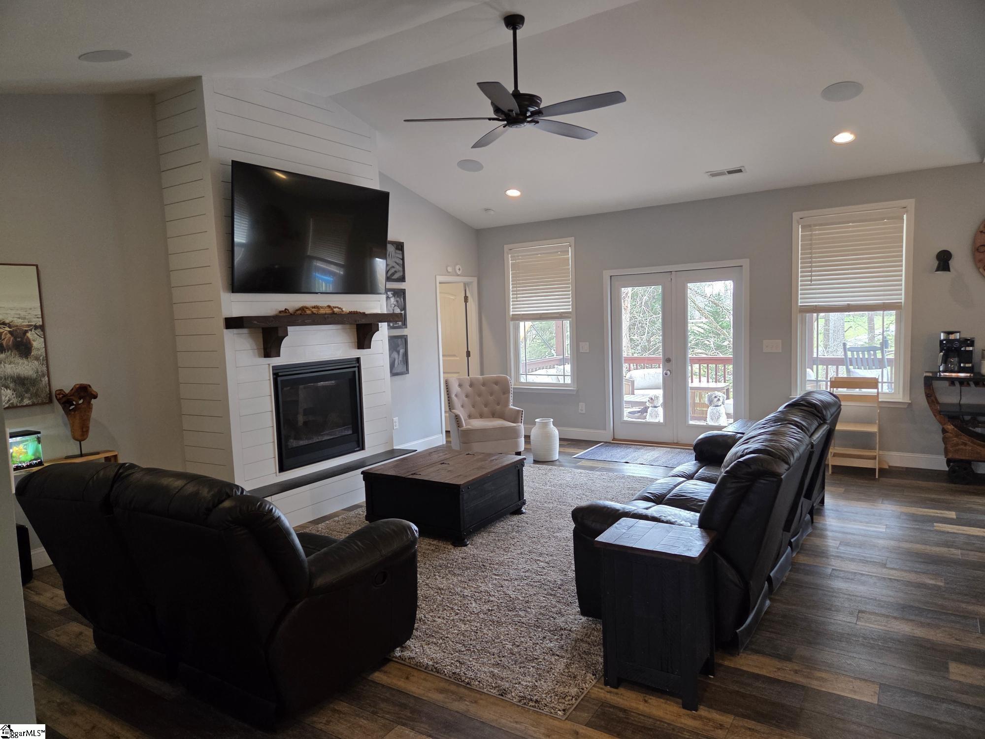 102 Pawleys Court Anderson, SC 29625 - Photo 5 of 47