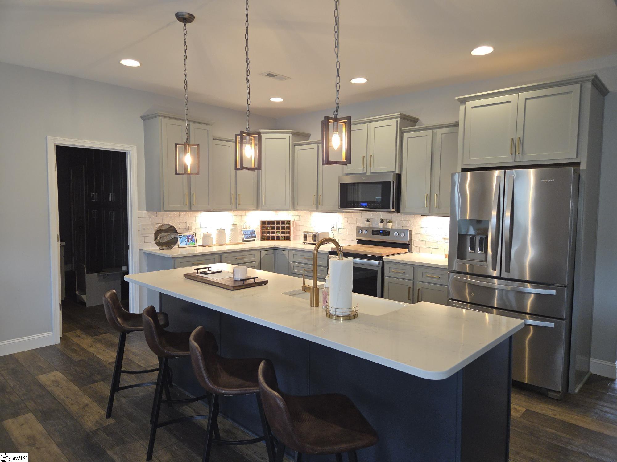 102 Pawleys Court Anderson, SC 29625 - Photo 6 of 47