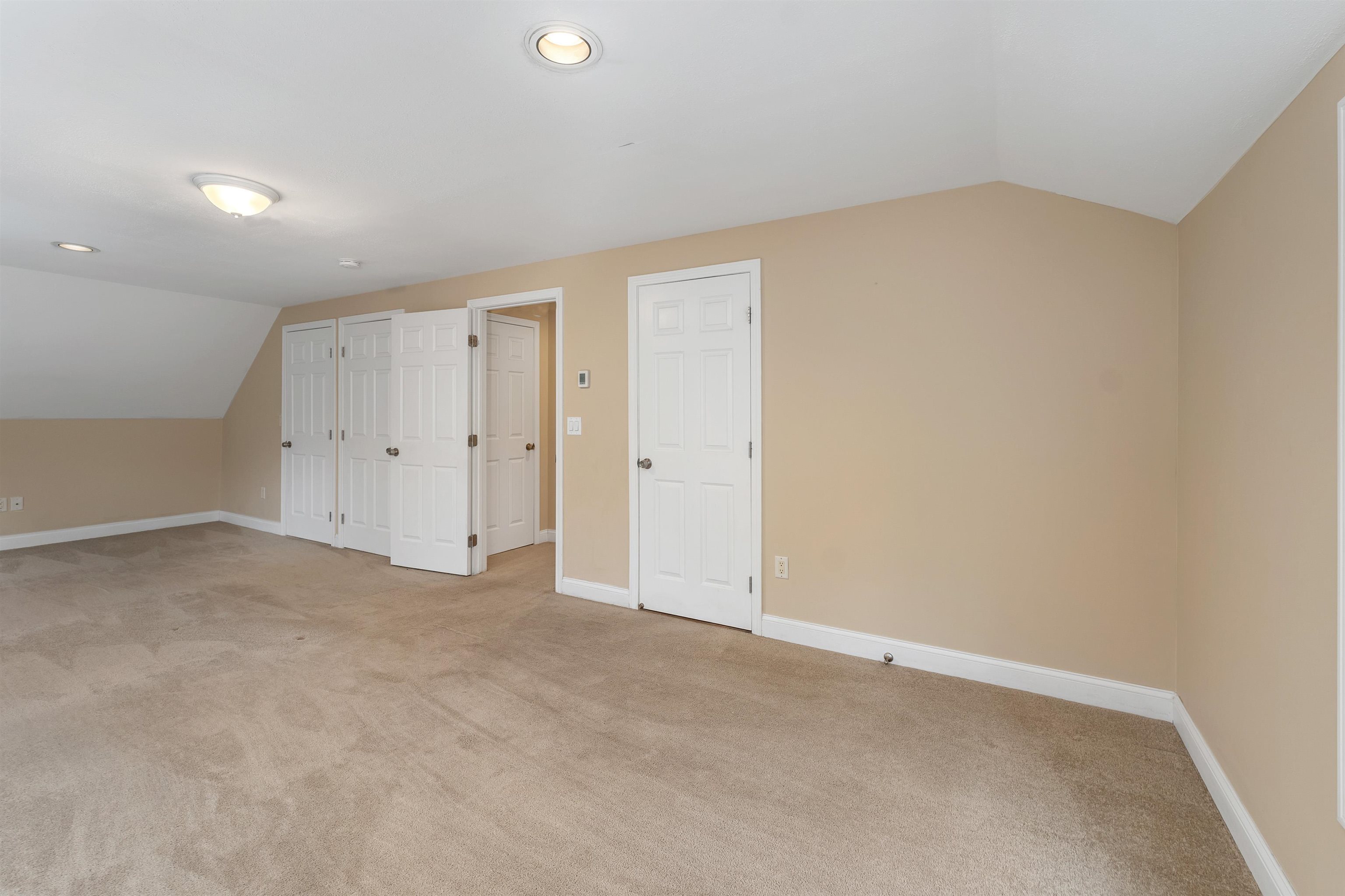 787 Salmon Falls Road Rochester, NH 03868 - Photo 18 of 40