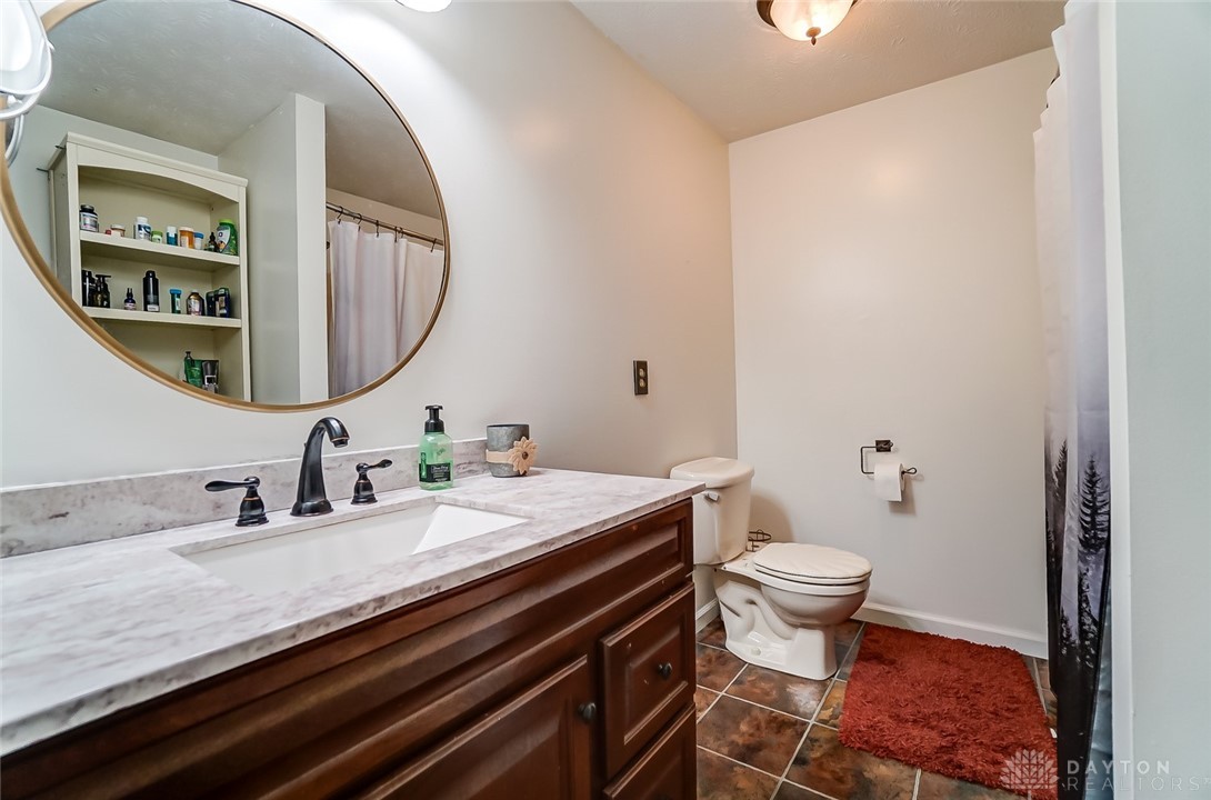 3931 Harris Lane Springfield, OH 45503 - Photo 13 of 37 Gallery Image 13