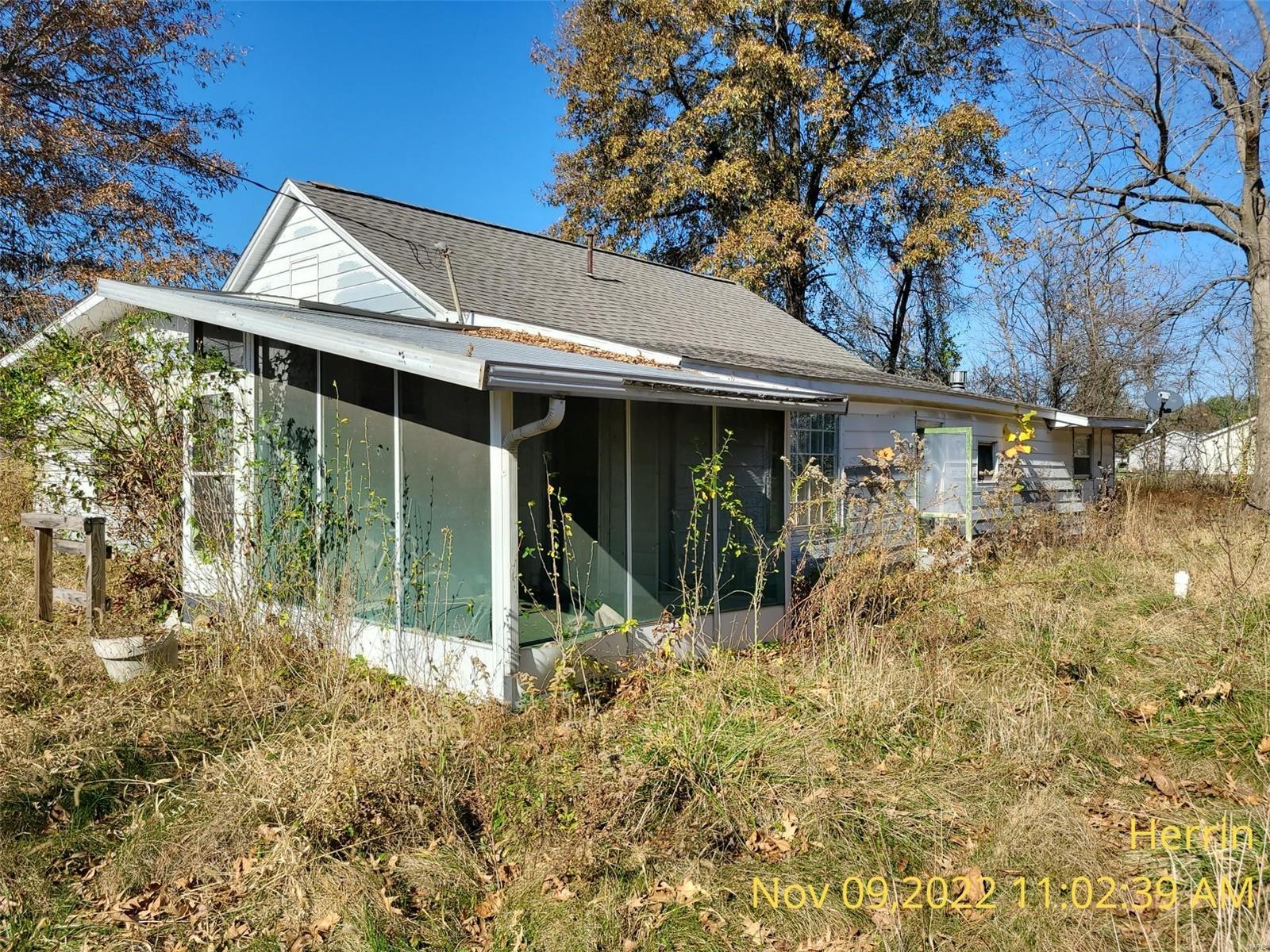 8444 Stotlar Road Herrin, IL 62948 - Photo 4 of 27