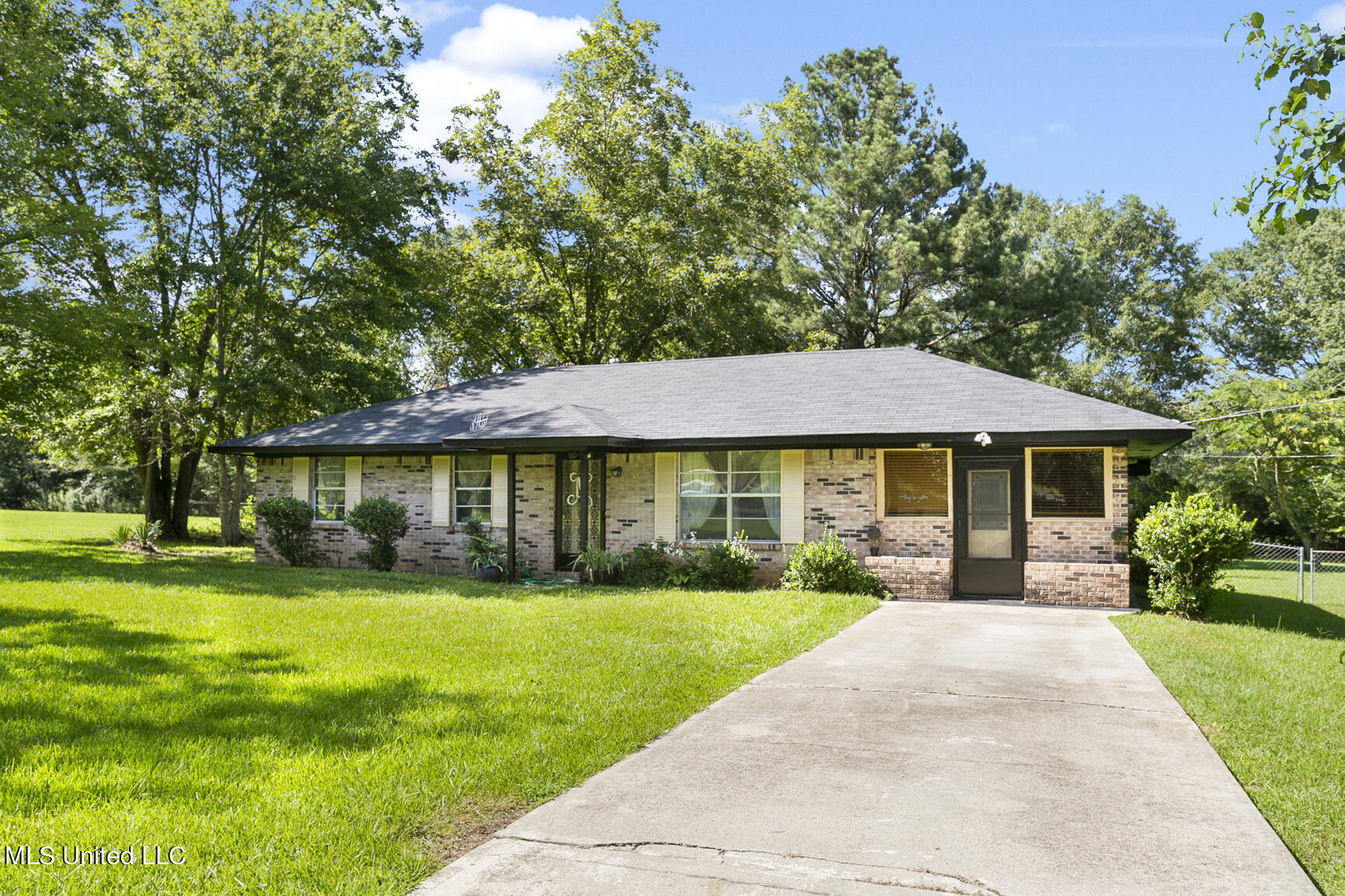 317 Ragan Street Pelahatchie, MS 39145 - Photo 11 of 37 317 Ragan final-2