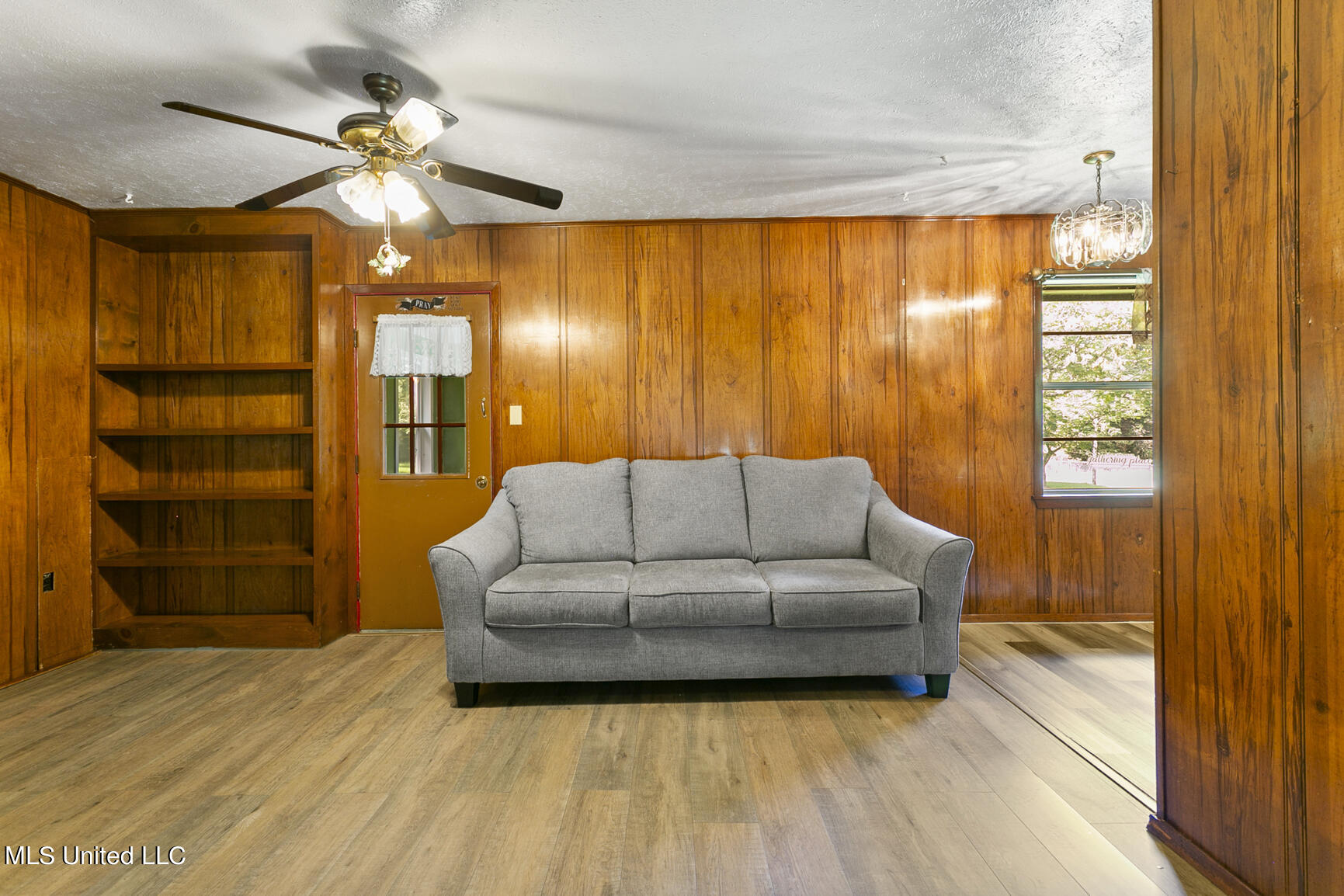 317 Ragan Street Pelahatchie, MS 39145 - Photo 28 of 37 317 Ragan final-19