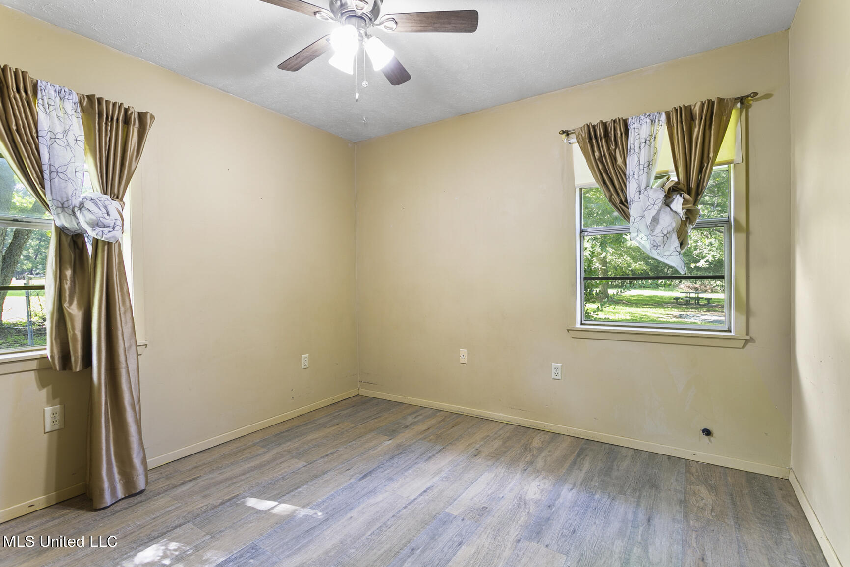 317 Ragan Street Pelahatchie, MS 39145 - Photo 35 of 37 317 Ragan final-26