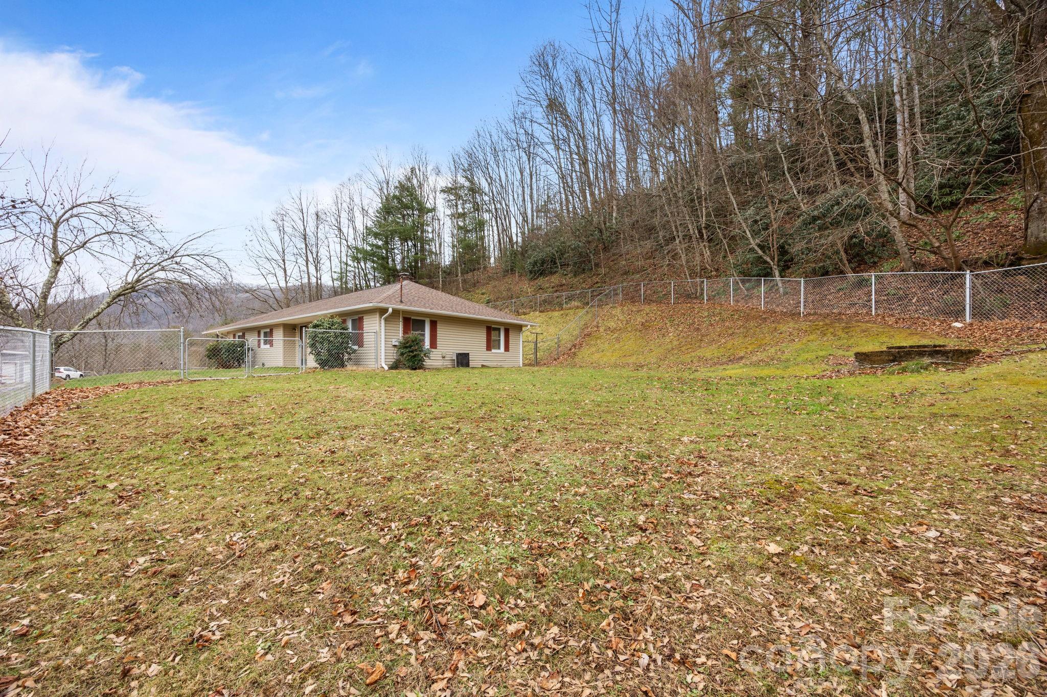 82 Greasy Cove Road Leicester, NC 28748 - Photo 4 of 48