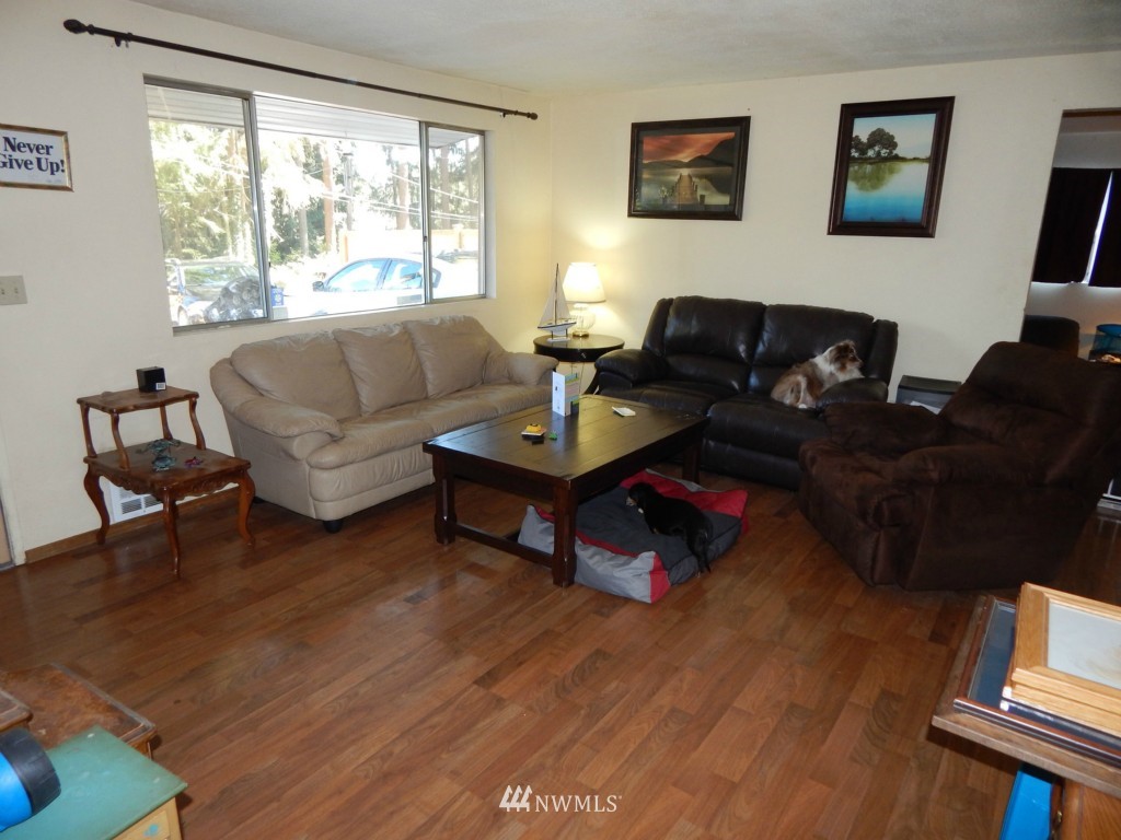 4128 Jewell Road Bothell, WA 98012 - Photo 3 of 11